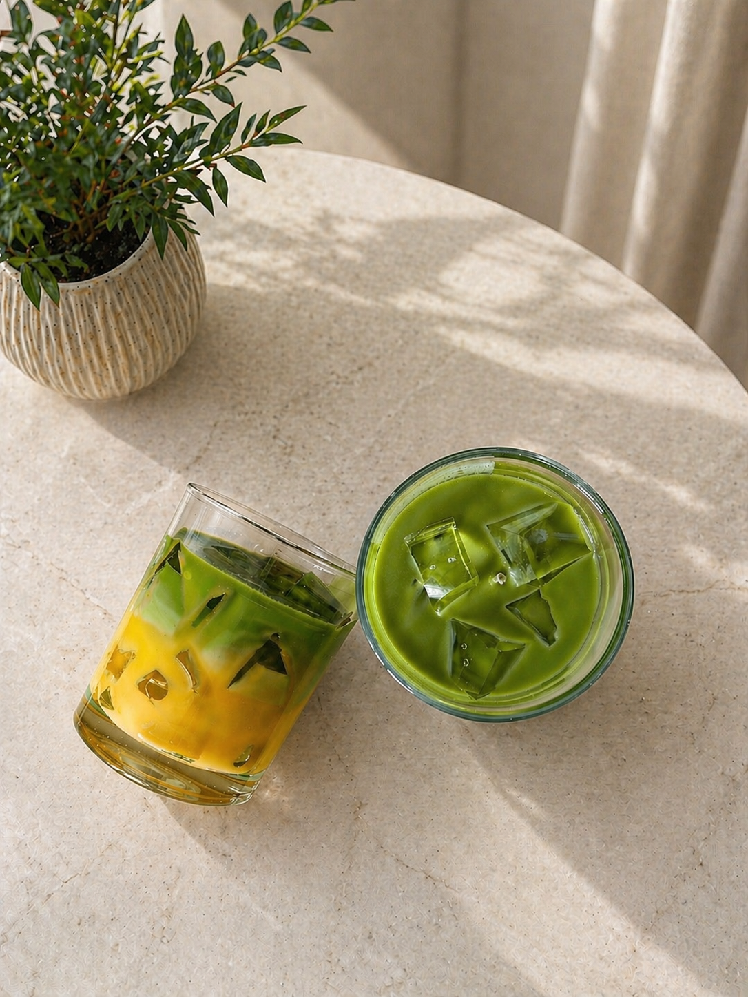 Iced Mango Matcha Latte - obrazek 2
